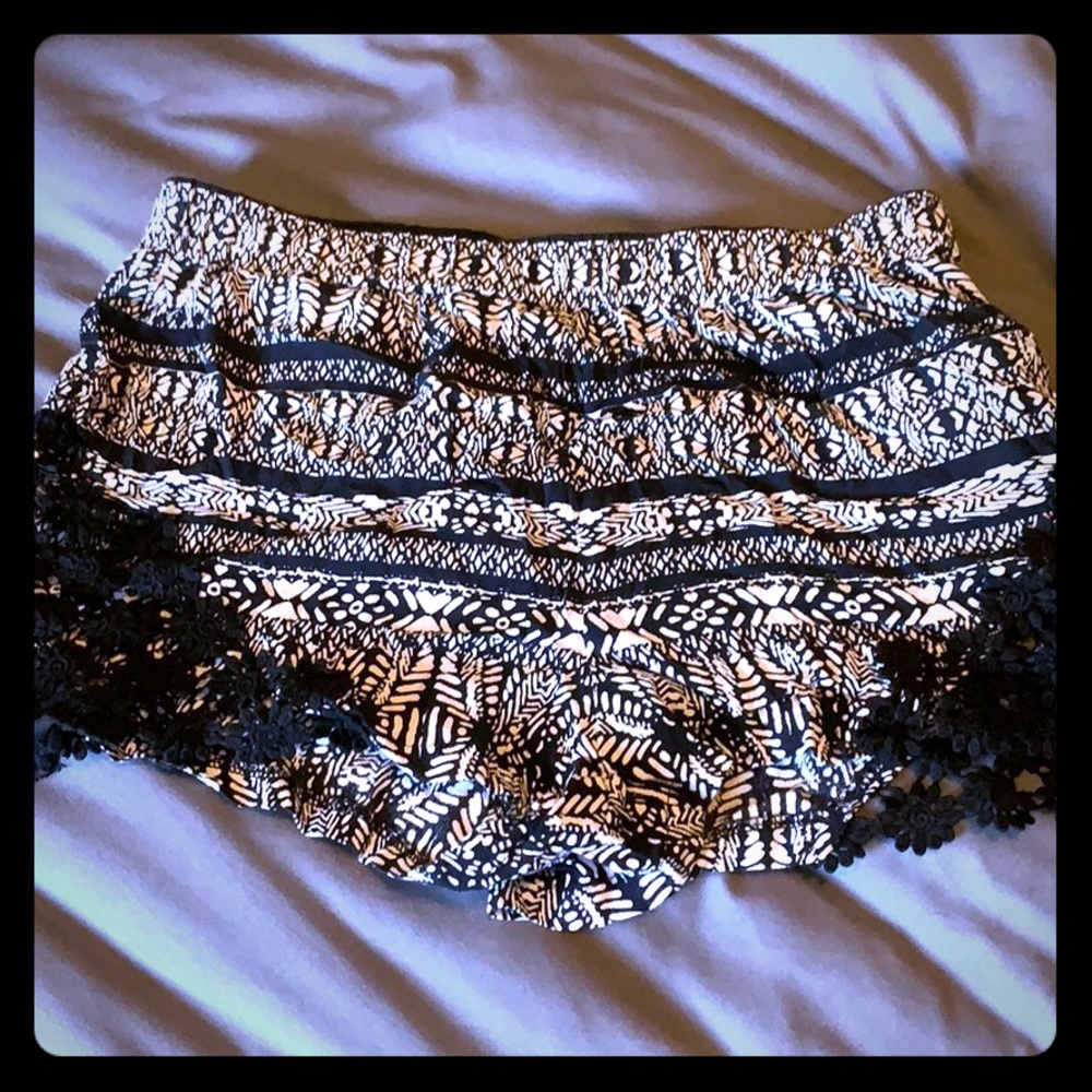 Shorts with lace sides